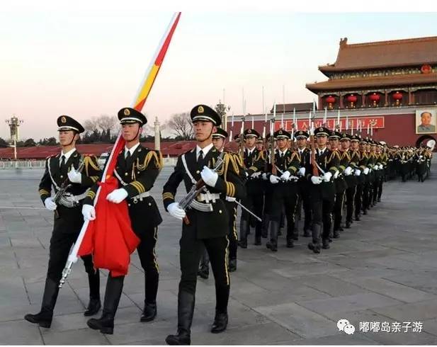 国旗护卫队硬核新年祝福，致敬新时代的英雄