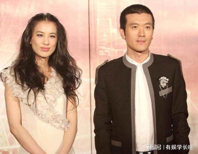 杨子与黄圣依分开后再度同框，明星情侣再度聚焦时刻