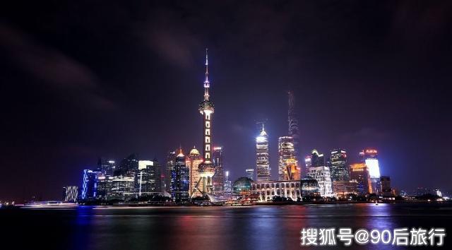 上海夜游，魅力无限的城市夜景探秘