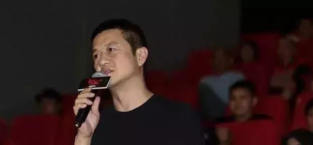 娱乐圈黑暗面揭秘，导演郑某某侵害多位演员丑闻曝光